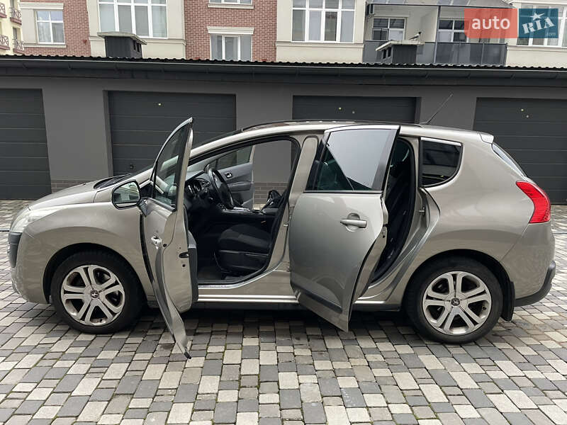 Позашляховик / Кросовер Peugeot 3008 2010 в Івано-Франківську фото 6 Позашляховик / Кросовер Peugeot 3008 2010 в Івано-Франківську
