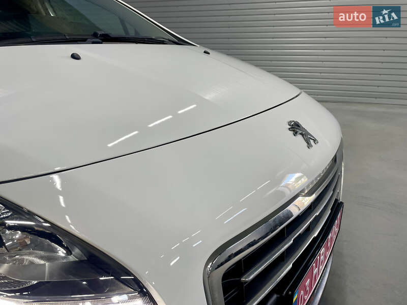 Внедорожник / Кроссовер Peugeot 3008 2014 в Стрые