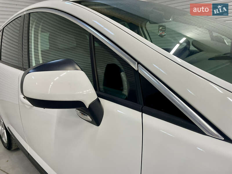 Внедорожник / Кроссовер Peugeot 3008 2014 в Стрые