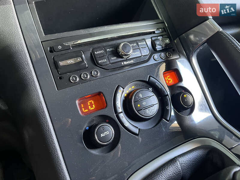 Внедорожник / Кроссовер Peugeot 3008 2014 в Стрые