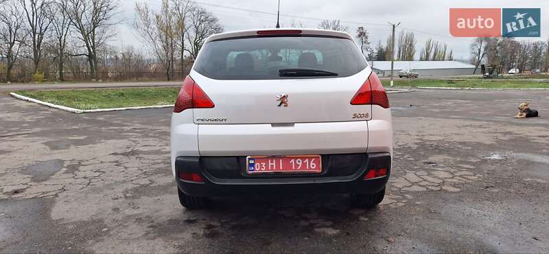Внедорожник / Кроссовер Peugeot 3008 2012 в Новоархангельске