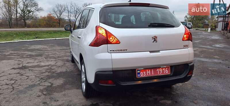 Внедорожник / Кроссовер Peugeot 3008 2012 в Новоархангельске