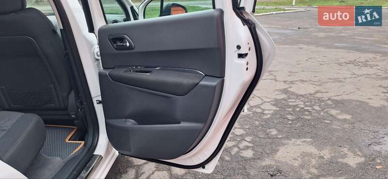 Внедорожник / Кроссовер Peugeot 3008 2012 в Новоархангельске