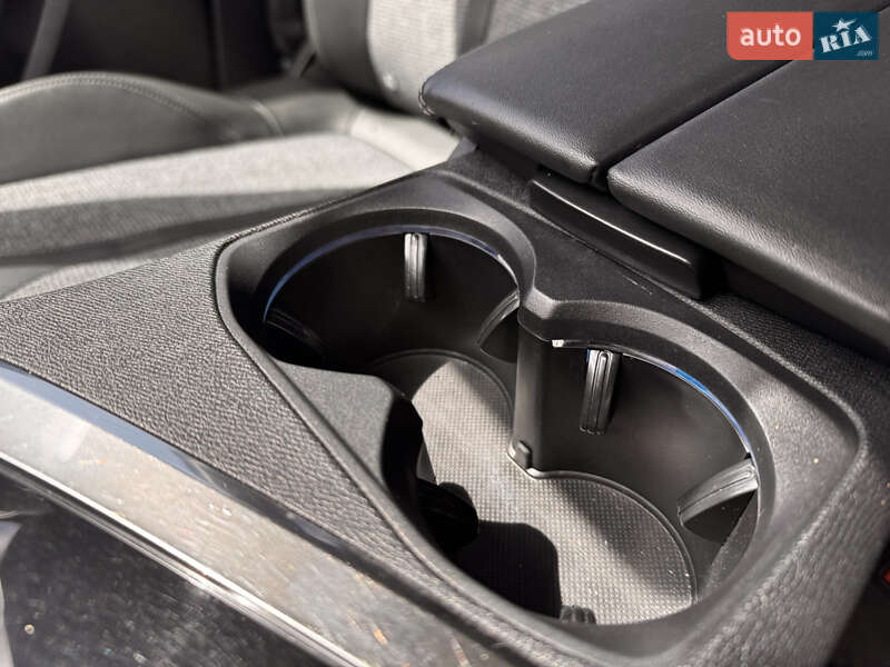 Внедорожник / Кроссовер Peugeot 3008 2020 в Киеве фото 40 Внедорожник / Кроссовер Peugeot 3008 2020 в Киеве