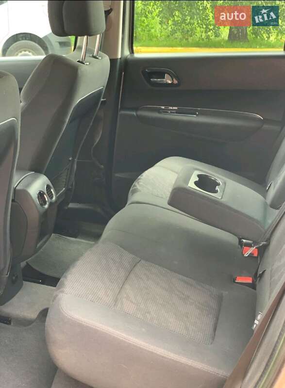 Позашляховик / Кросовер Peugeot 3008 2012 в Рожище