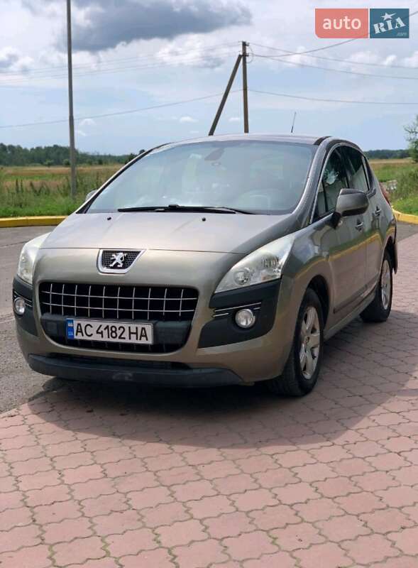 Позашляховик / Кросовер Peugeot 3008 2012 в Рожище