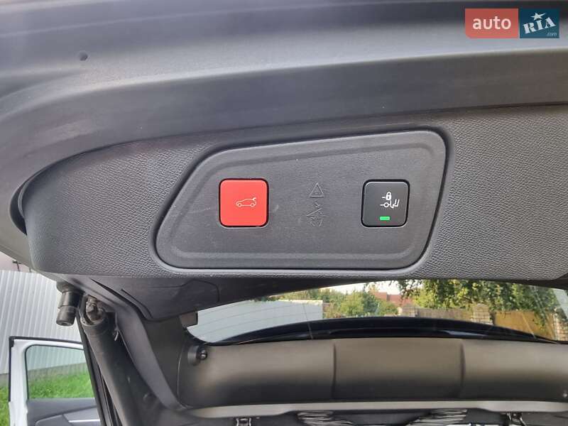 Внедорожник / Кроссовер Peugeot 3008 2019 в Ковеле фото 27 Внедорожник / Кроссовер Peugeot 3008 2019 в Ковеле