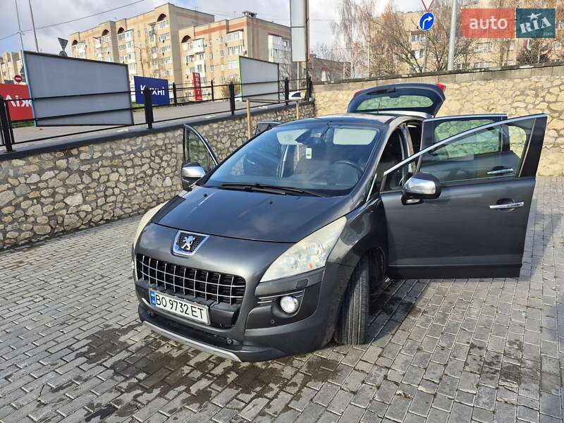 Внедорожник / Кроссовер Peugeot 3008 2011 в Тернополе