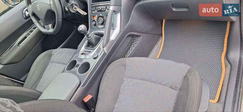 Позашляховик / Кросовер Peugeot 3008 2012 в Новоархангельську фото 55 Позашляховик / Кросовер Peugeot 3008 2012 в Новоархангельську