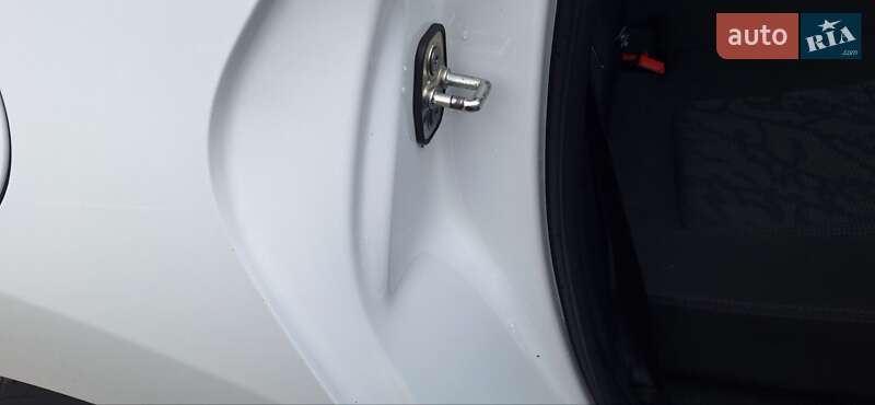 Позашляховик / Кросовер Peugeot 3008 2012 в Новоархангельську фото 69 Позашляховик / Кросовер Peugeot 3008 2012 в Новоархангельську