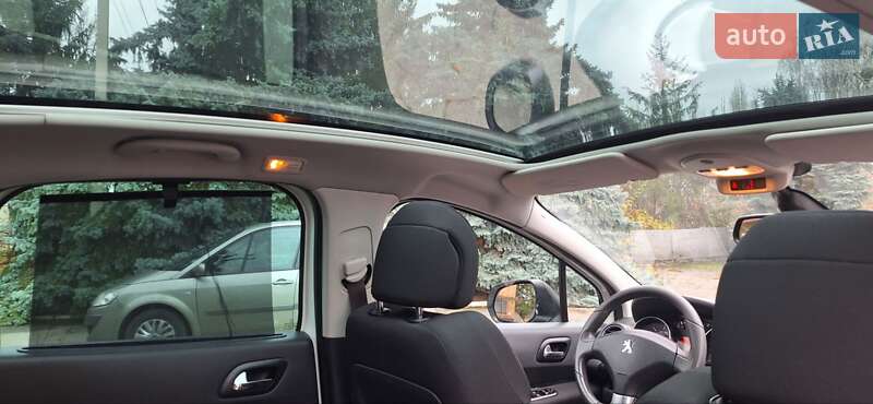 Позашляховик / Кросовер Peugeot 3008 2012 в Новоархангельську фото 70 Позашляховик / Кросовер Peugeot 3008 2012 в Новоархангельську