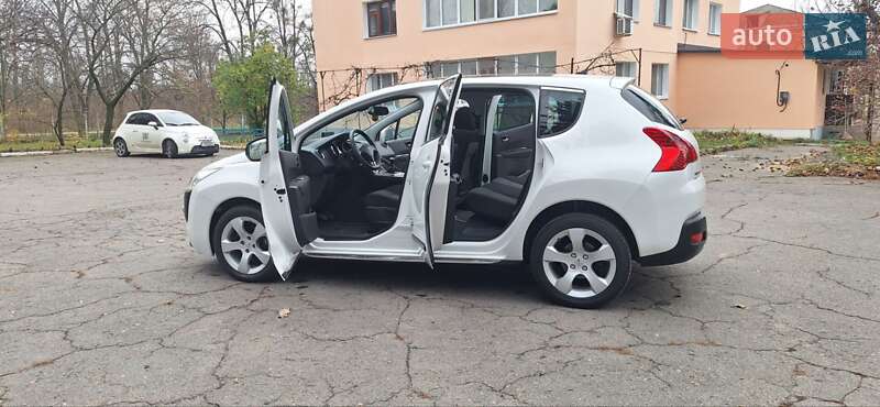 Позашляховик / Кросовер Peugeot 3008 2012 в Новоархангельську фото 77 Позашляховик / Кросовер Peugeot 3008 2012 в Новоархангельську
