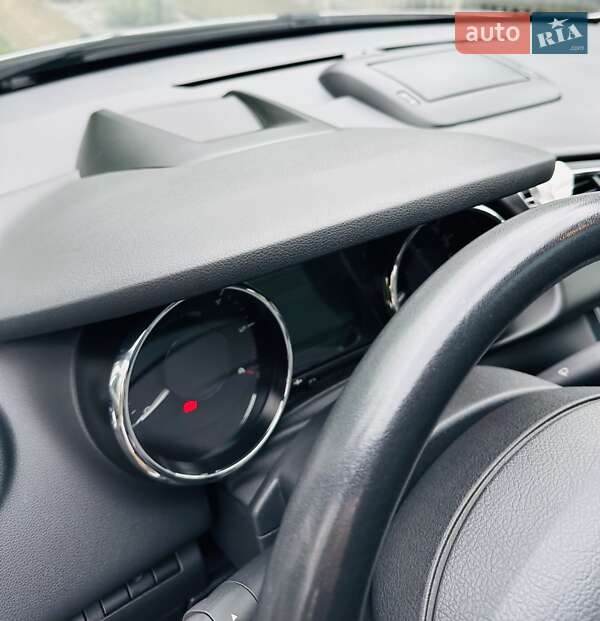 Позашляховик / Кросовер Peugeot 3008 2014 в Стрию