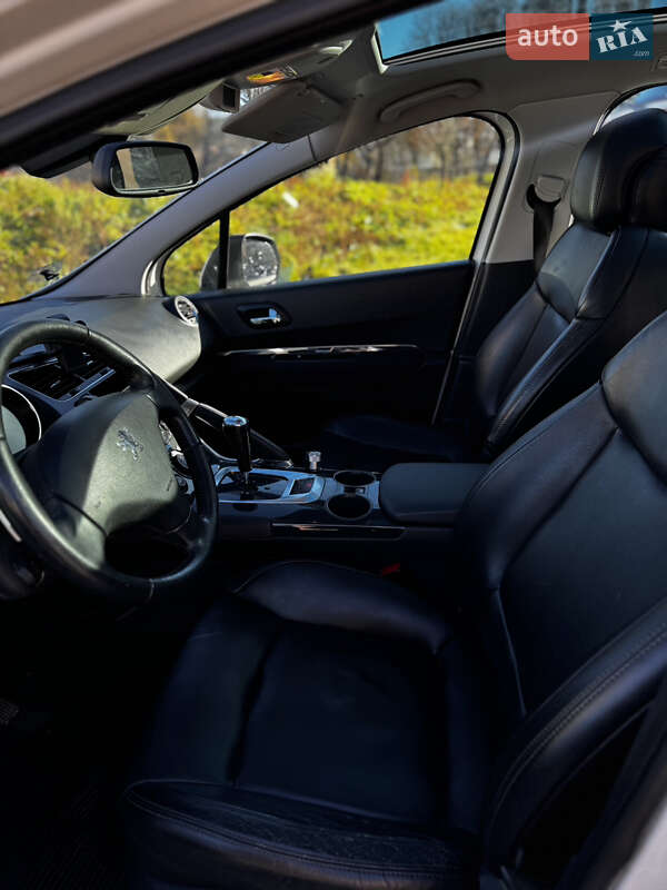 Внедорожник / Кроссовер Peugeot 3008 2011 в Тернополе