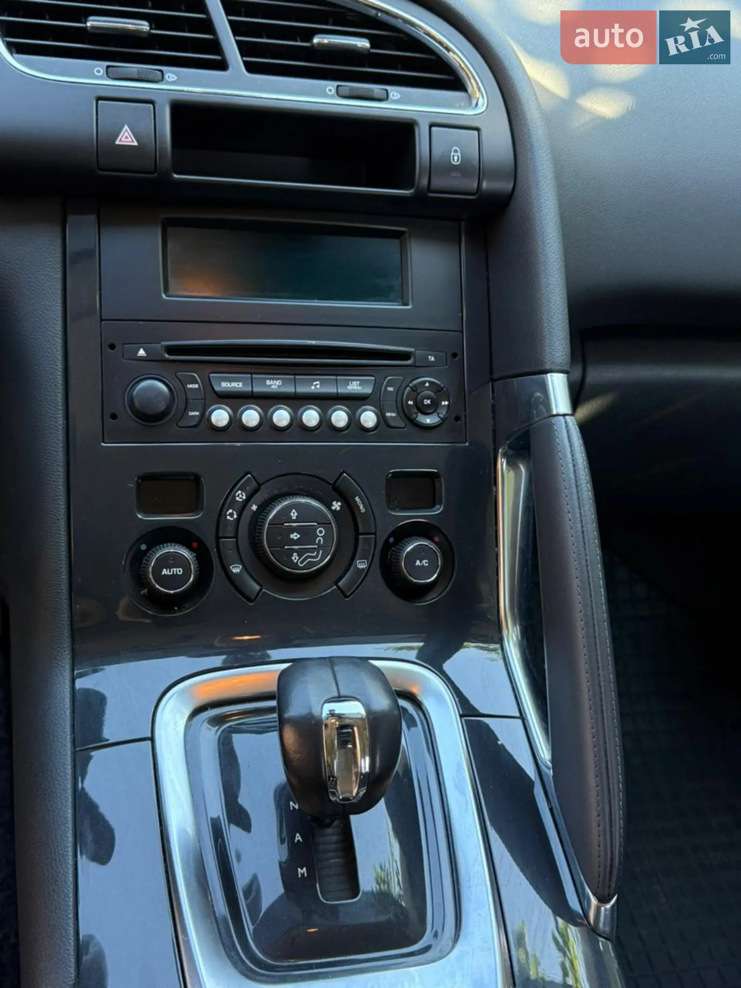 2012 Peugeot 3008 - мініатюра 8