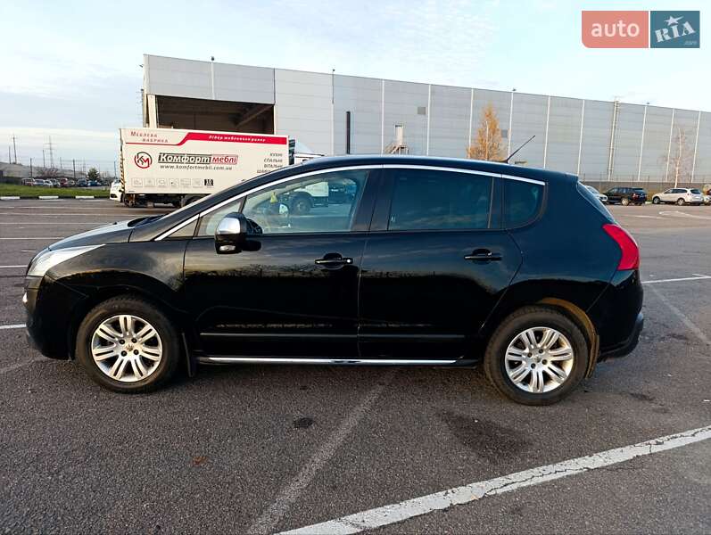 Позашляховик / Кросовер Peugeot 3008 2010 в Рівному
