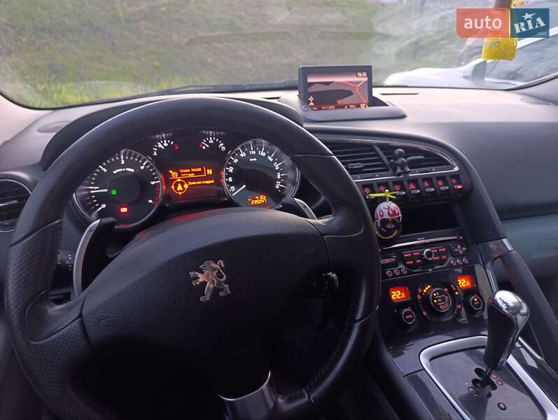 Позашляховик / Кросовер Peugeot 3008 2010 в Рівному