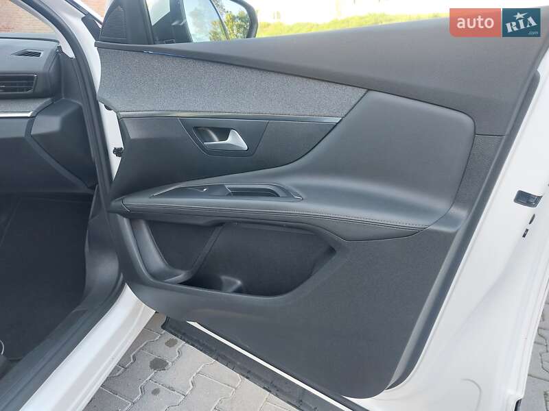 Внедорожник / Кроссовер Peugeot 3008 2020 в Тернополе фото 40 Внедорожник / Кроссовер Peugeot 3008 2020 в Тернополе