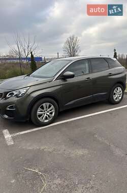 Внедорожник / Кроссовер Peugeot 3008 2019 в Киеве