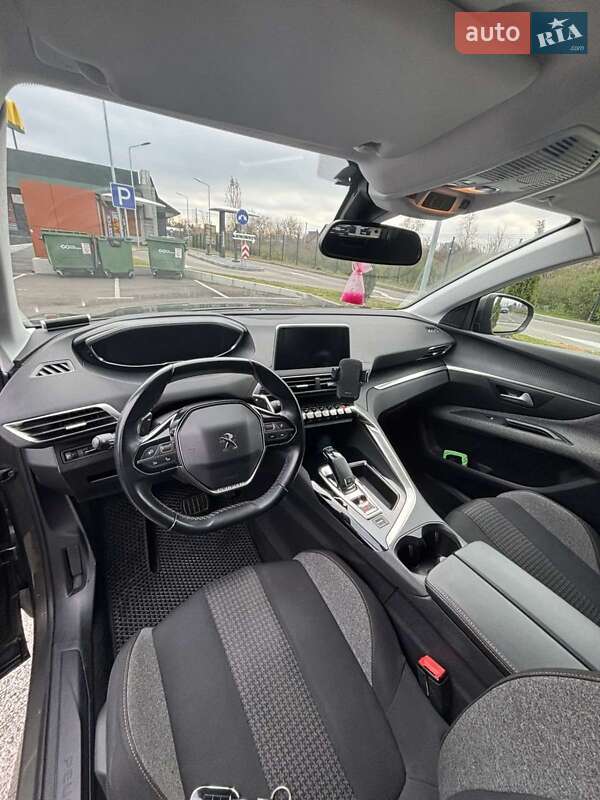 Внедорожник / Кроссовер Peugeot 3008 2019 в Киеве