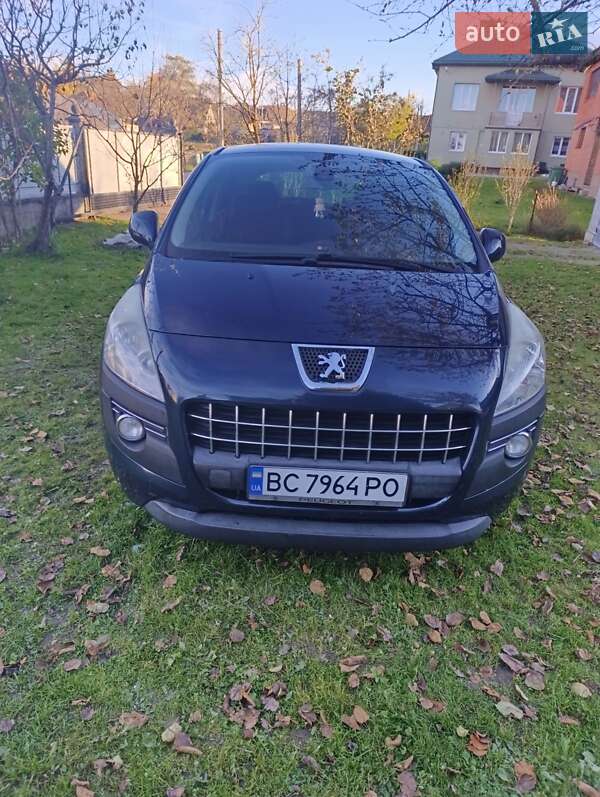 Позашляховик / Кросовер Peugeot 3008 2010 в Трускавці