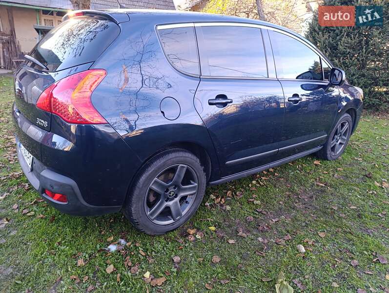 Позашляховик / Кросовер Peugeot 3008 2010 в Трускавці