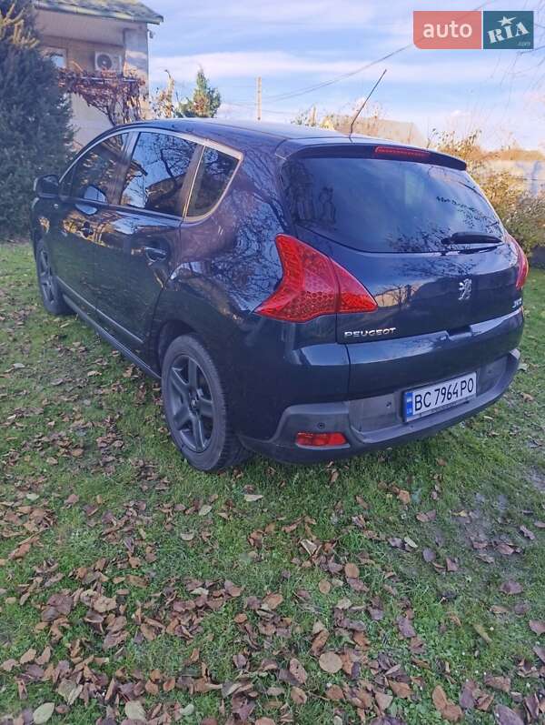 Позашляховик / Кросовер Peugeot 3008 2010 в Трускавці