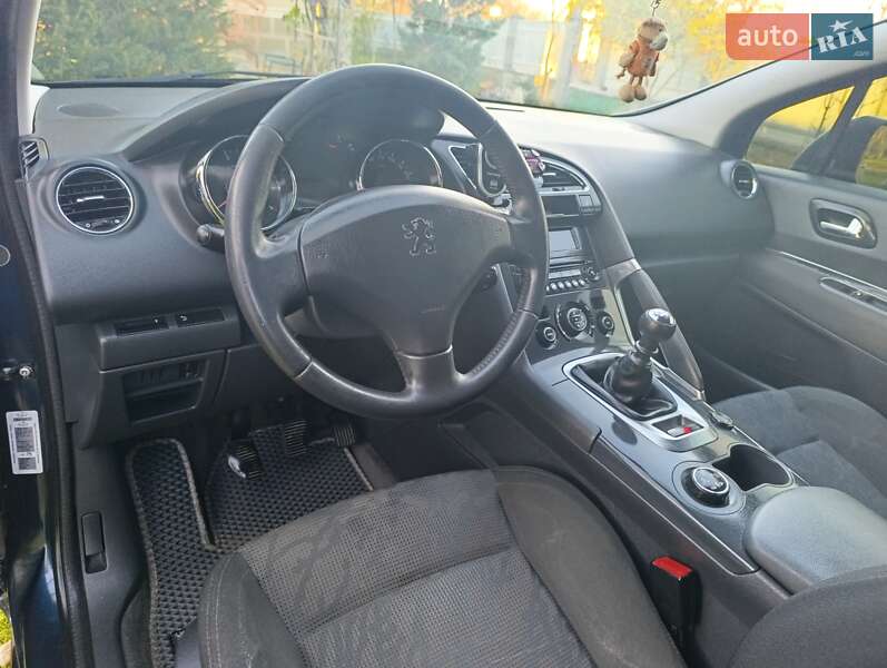 Позашляховик / Кросовер Peugeot 3008 2010 в Трускавці