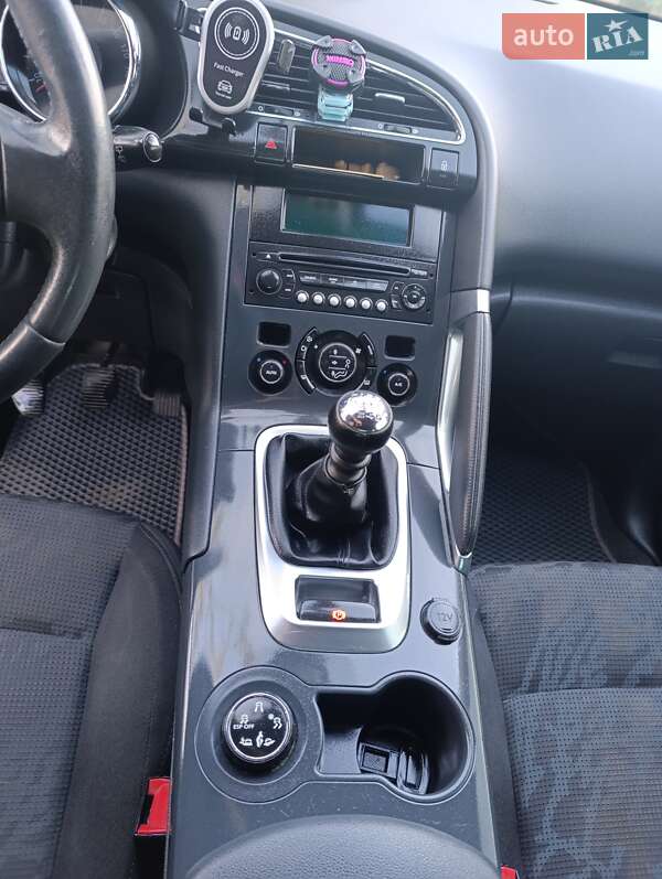 Позашляховик / Кросовер Peugeot 3008 2010 в Трускавці