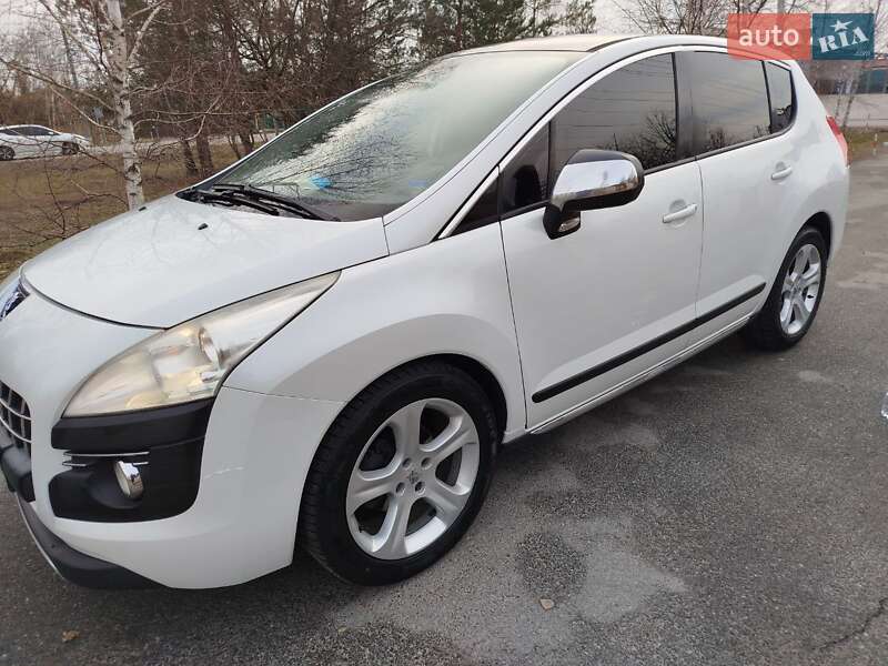 Внедорожник / Кроссовер Peugeot 3008 2011 в Киеве
