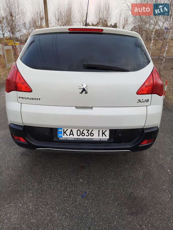 Внедорожник / Кроссовер Peugeot 3008 2011 в Киеве