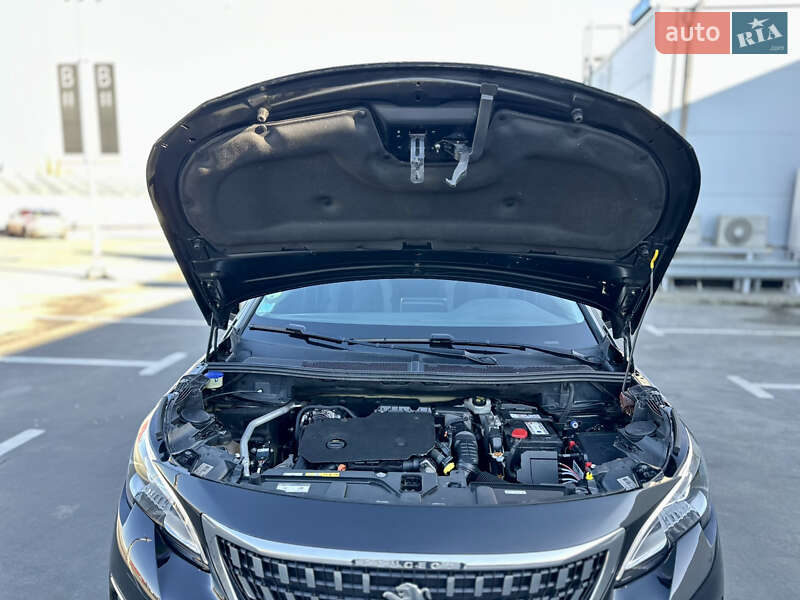 Внедорожник / Кроссовер Peugeot 3008 2020 в Киеве