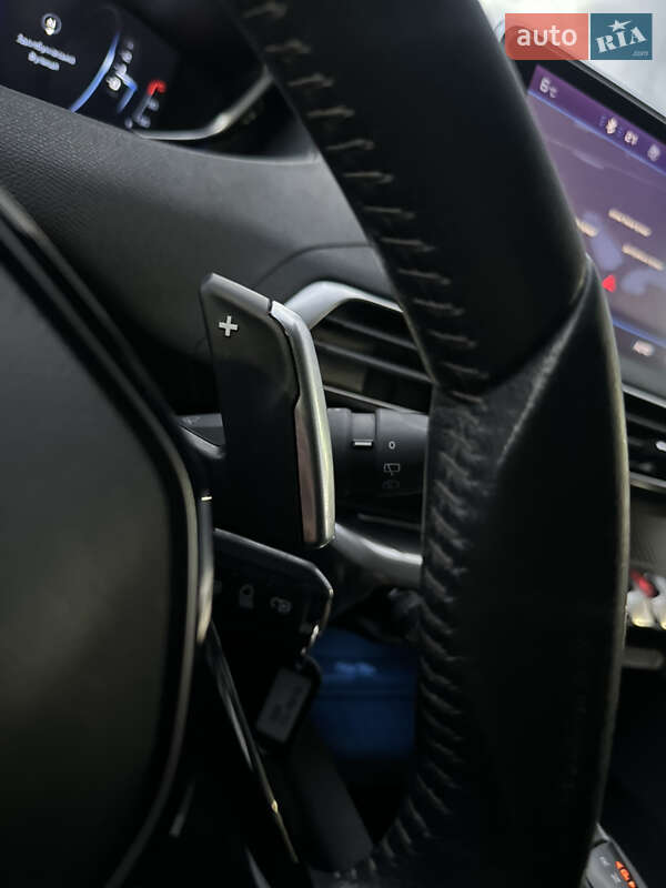 Внедорожник / Кроссовер Peugeot 3008 2020 в Киеве