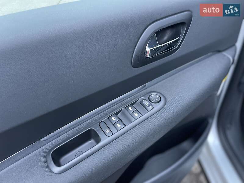 Внедорожник / Кроссовер Peugeot 3008 2015 в Сумах