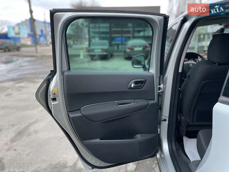 Внедорожник / Кроссовер Peugeot 3008 2015 в Сумах