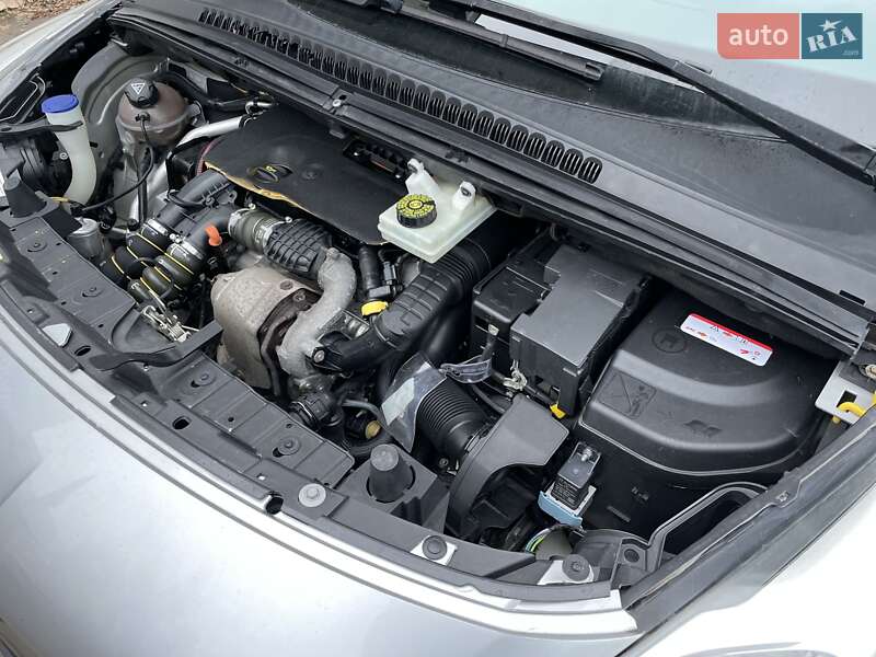 Внедорожник / Кроссовер Peugeot 3008 2015 в Сумах