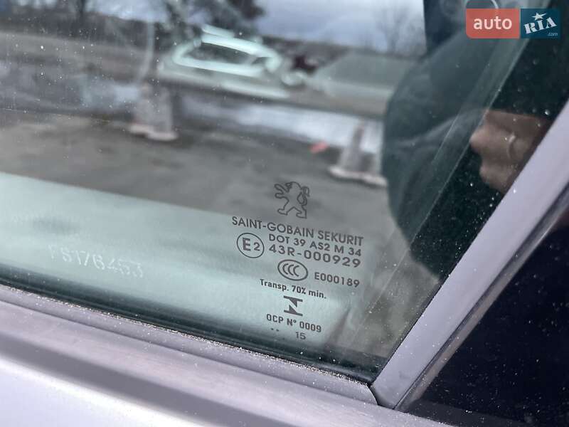 Внедорожник / Кроссовер Peugeot 3008 2015 в Сумах