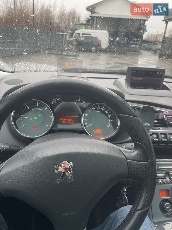 Внедорожник / Кроссовер Peugeot 3008 2010 в Львове