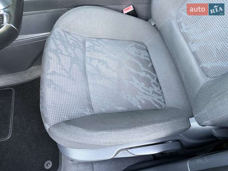 Внедорожник / Кроссовер Peugeot 3008 2013 в Стрые