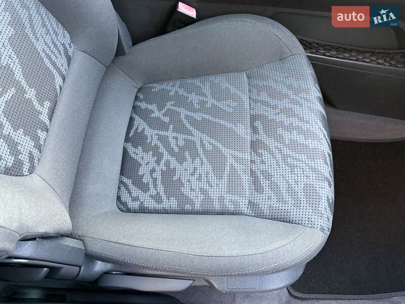 Внедорожник / Кроссовер Peugeot 3008 2013 в Стрые