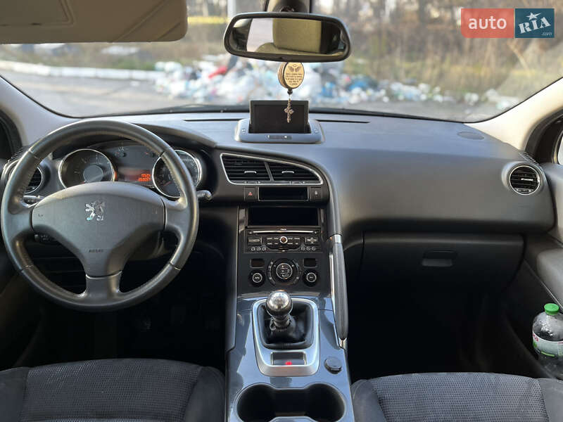 Позашляховик / Кросовер Peugeot 3008 2010 в Дубні