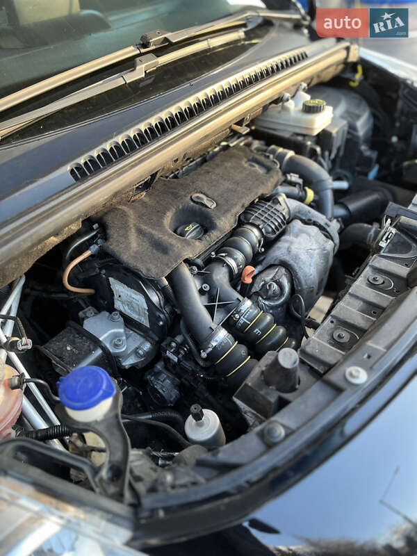 Позашляховик / Кросовер Peugeot 3008 2010 в Дубні