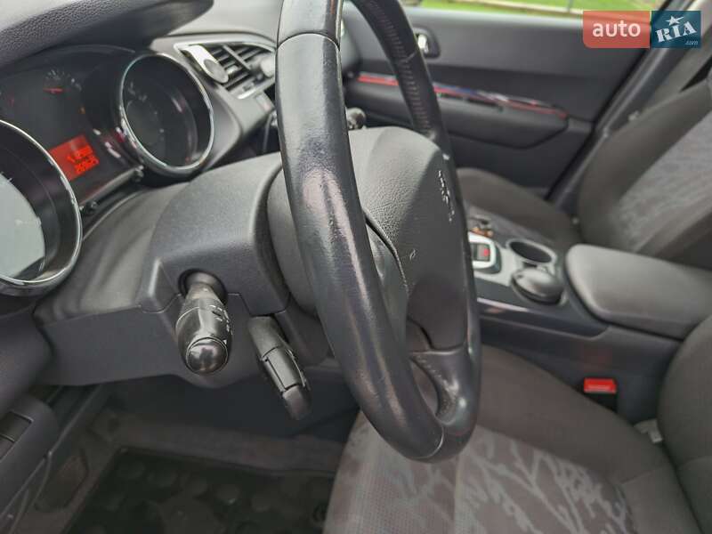 Позашляховик / Кросовер Peugeot 3008 2010 в Вінниці
