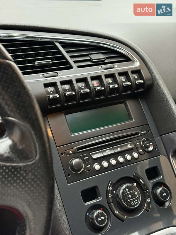 Внедорожник / Кроссовер Peugeot 3008 2010 в Тернополе