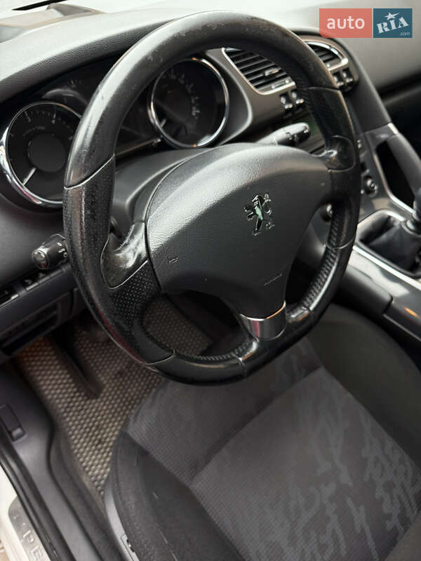 Внедорожник / Кроссовер Peugeot 3008 2010 в Тернополе