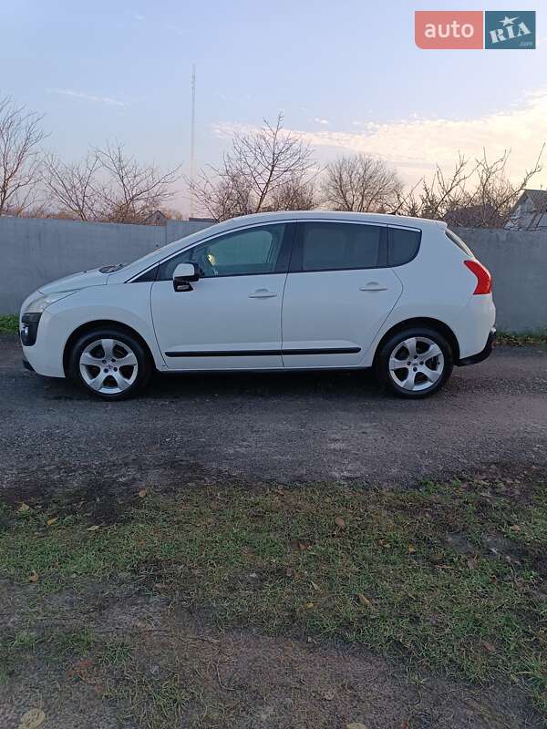 Позашляховик / Кросовер Peugeot 3008 2011 в Котельві фото 28 Позашляховик / Кросовер Peugeot 3008 2011 в Котельві