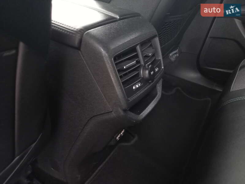 Внедорожник / Кроссовер Peugeot 3008 2020 в Черновцах