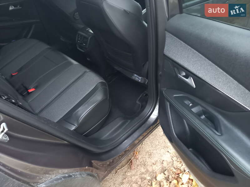 Внедорожник / Кроссовер Peugeot 3008 2020 в Черновцах