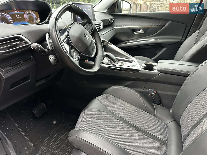 Внедорожник / Кроссовер Peugeot 3008 2020 в Киеве