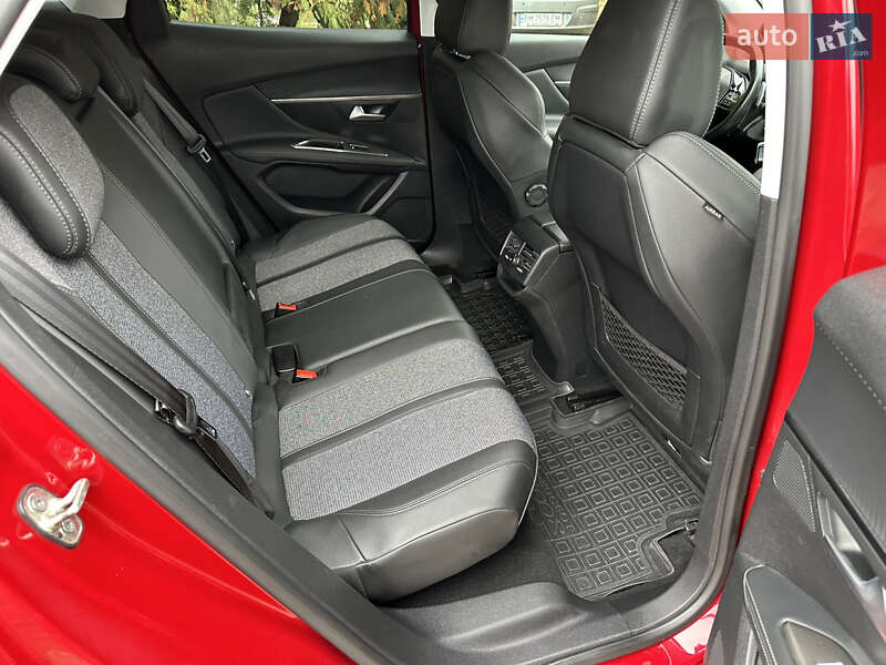 Внедорожник / Кроссовер Peugeot 3008 2020 в Киеве